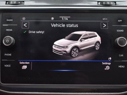 Used 2023 Volkswagen Tiguan SE FWD image 23