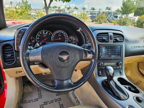 Used 2007 Chevrolet Corvette Convertible w/ Preferred Equipment Group image 27