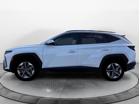 New 2026 Hyundai Tucson SEL image 3