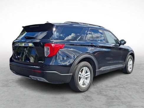 Used 2022 Ford Explorer XLT w/ Equipment Group 202A AWD/4WD image 6