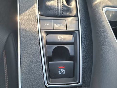 Used 2019 Toyota Avalon Touring w/ Advanced Safety Package FWD image 25