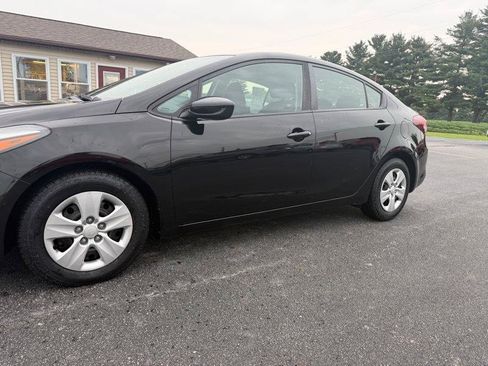 Used 2017 Kia Forte LX FWD image 33