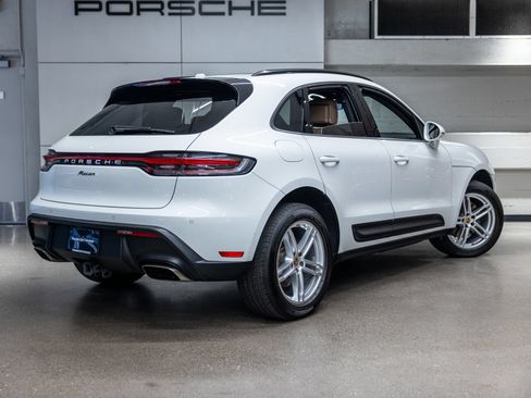 Used 2024 Porsche Macan AWD/4WD image 7