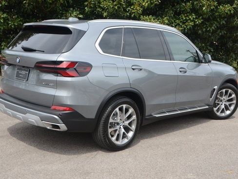 Used 2025 BMW X5 xDrive40i image 3