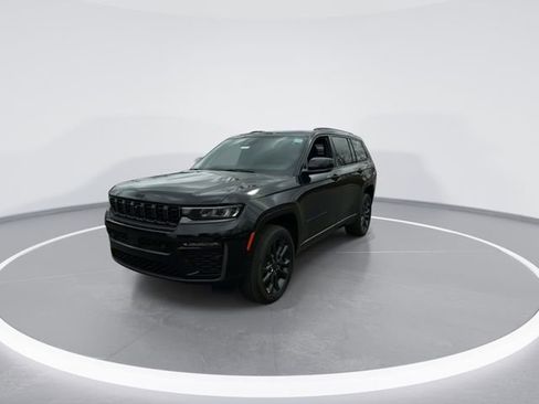 New 2026 Jeep Grand Cherokee L Limited AWD/4WD image 4