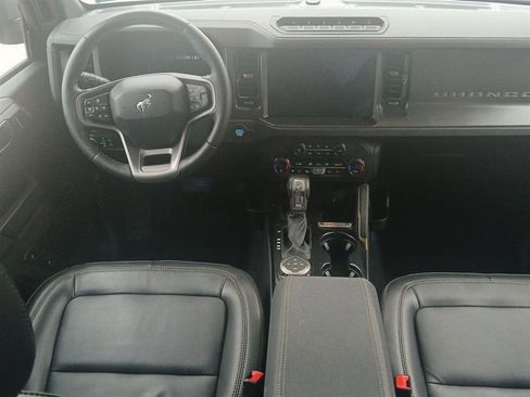 Used 2025 Ford Bronco Badlands AWD/4WD image 15