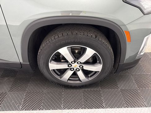 Used 2023 Chevrolet Traverse LT w/ LT Premium Package image 25