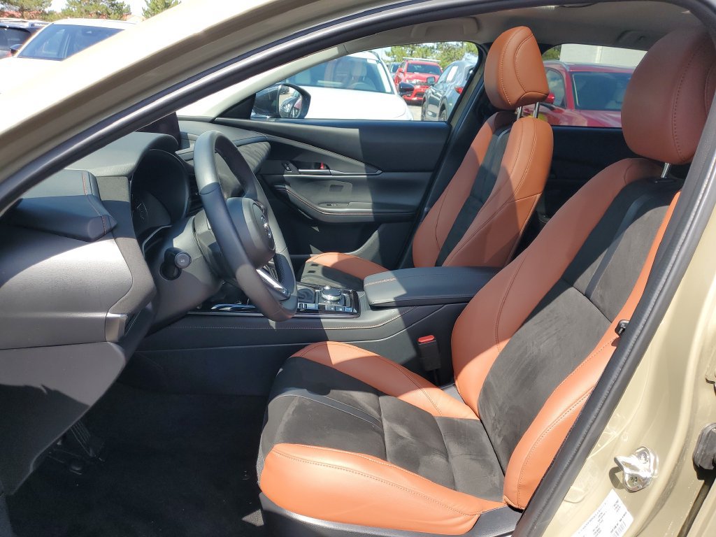 Certified 2024 MAZDA CX-30 Carbon AWD/4WD image 10