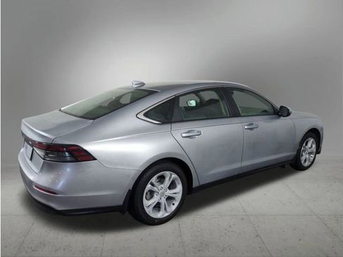 New 2026 Honda Accord LX image 5