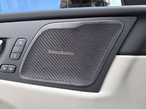 New 2026 Volvo XC60 T8 Ultra w/ Climate Package PRO image 16