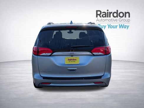 Used 2020 Chrysler Voyager Lxi FWD image 6