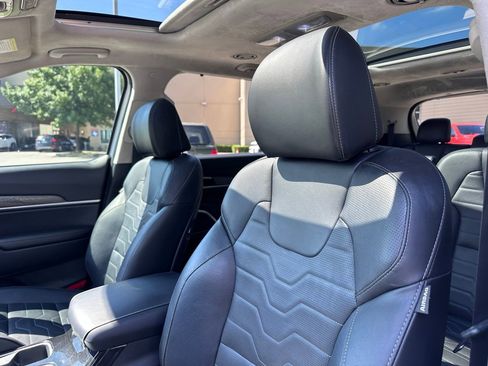 Used 2022 Kia Telluride SX w/ SX Prestige Package AWD/4WD image 27