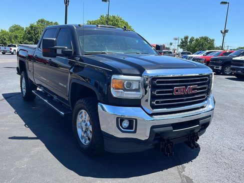 Used 2015 GMC Sierra 2500 SLE w/ SLE Preferred Package AWD/4WD image 7