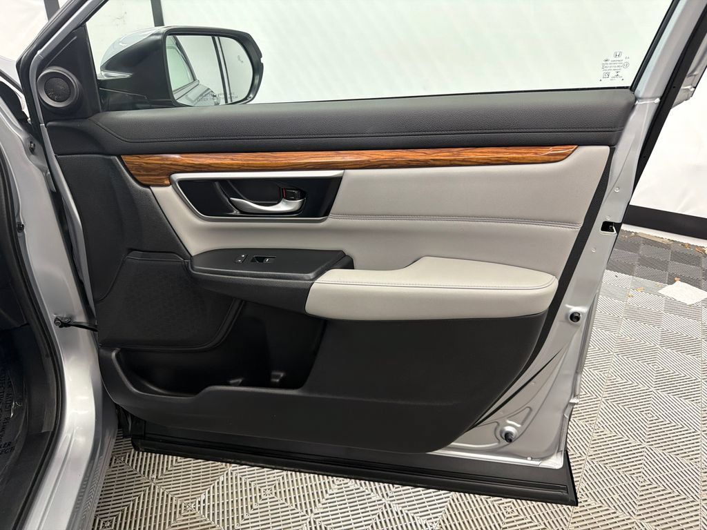 Used 2022 Honda CR-V EX-L image 16