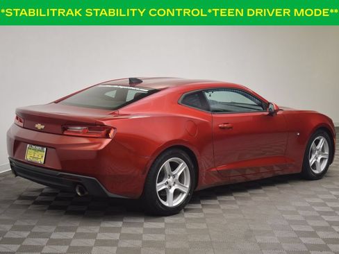 Used 2017 Chevrolet Camaro LT RWD image 8