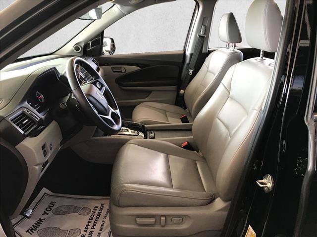 Used 2019 Honda Pilot Touring image 13
