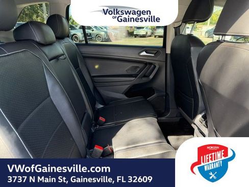 Used 2021 Volkswagen Tiguan SE FWD image 9