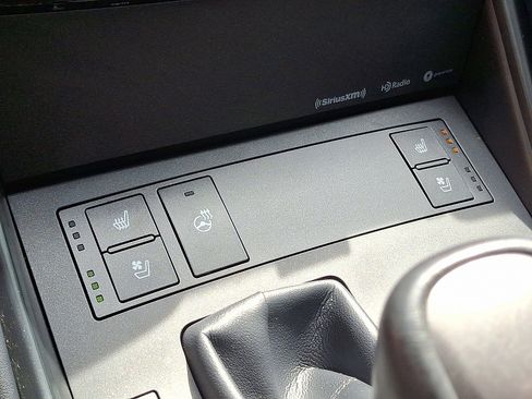 Used 2022 Lexus IS 300 AWD w/ Premium Package image 26