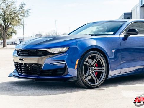 Used 2019 Chevrolet Camaro SS image 44
