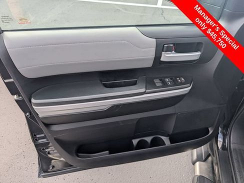 Used 2020 Toyota Tundra Limited w/ Limited Premium Package AWD/4WD image 14