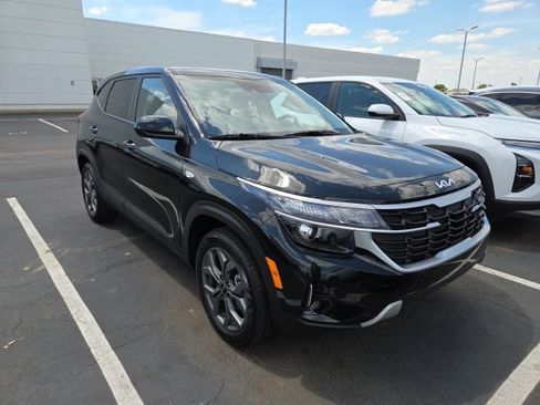 Used 2026 Kia Seltos LX FWD image 4