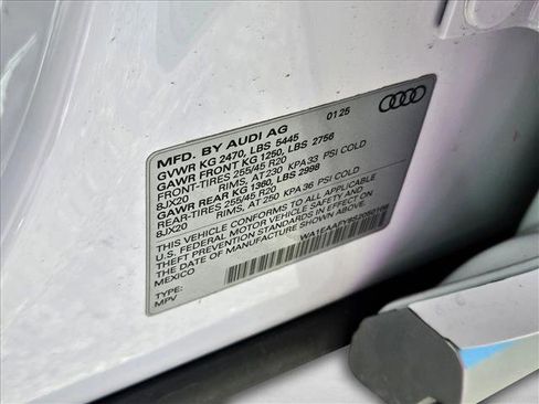 Certified 2025 Audi Q5 2.0T Premium Plus w/ Premium Plus Package AWD/4WD image 25