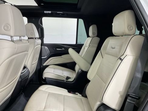 Certified 2022 Cadillac Escalade Sport w/ Touring Package AWD/4WD image 34
