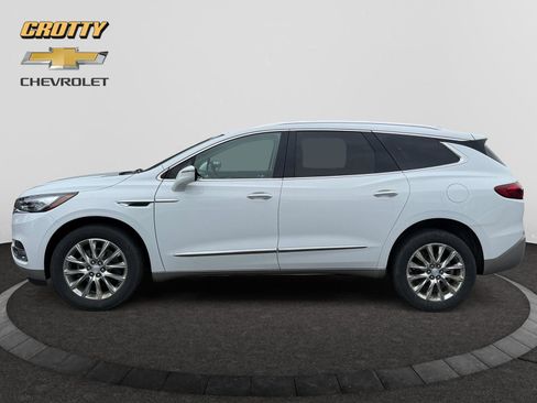 Used 2021 Buick Enclave Premium w/ Sun and Sites Package AWD/4WD image 2