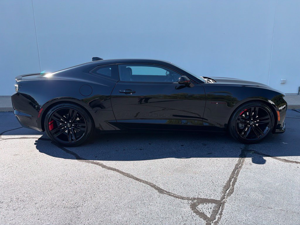Used 2023 Chevrolet Camaro LT w/ Redline Edition RWD image 5