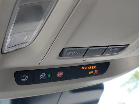 Certified 2022 Buick Envision Preferred FWD image 30