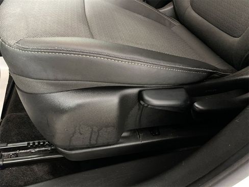 Used 2023 Buick Encore GX Preferred image 12