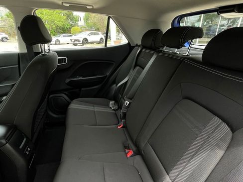 Used 2025 Hyundai Venue SEL FWD image 23