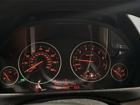 Used 2018 BMW 330i Sedan w/ Convenience Package RWD image 15