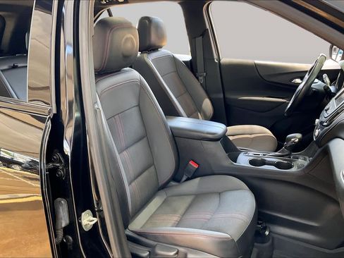 Used 2022 Chevrolet Equinox RS w/ LPO, Floor Liner Package AWD/4WD image 9