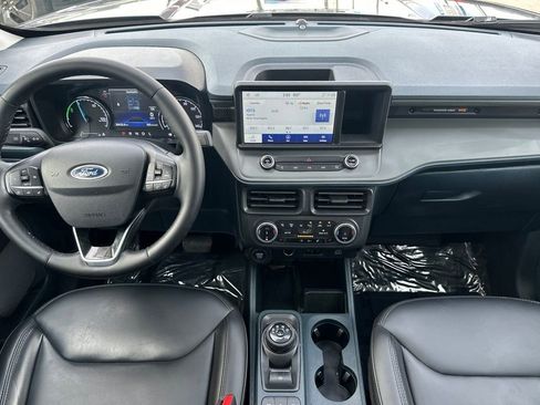 Certified 2023 Ford Maverick Lariat w/ Lariat Luxury Package image 14