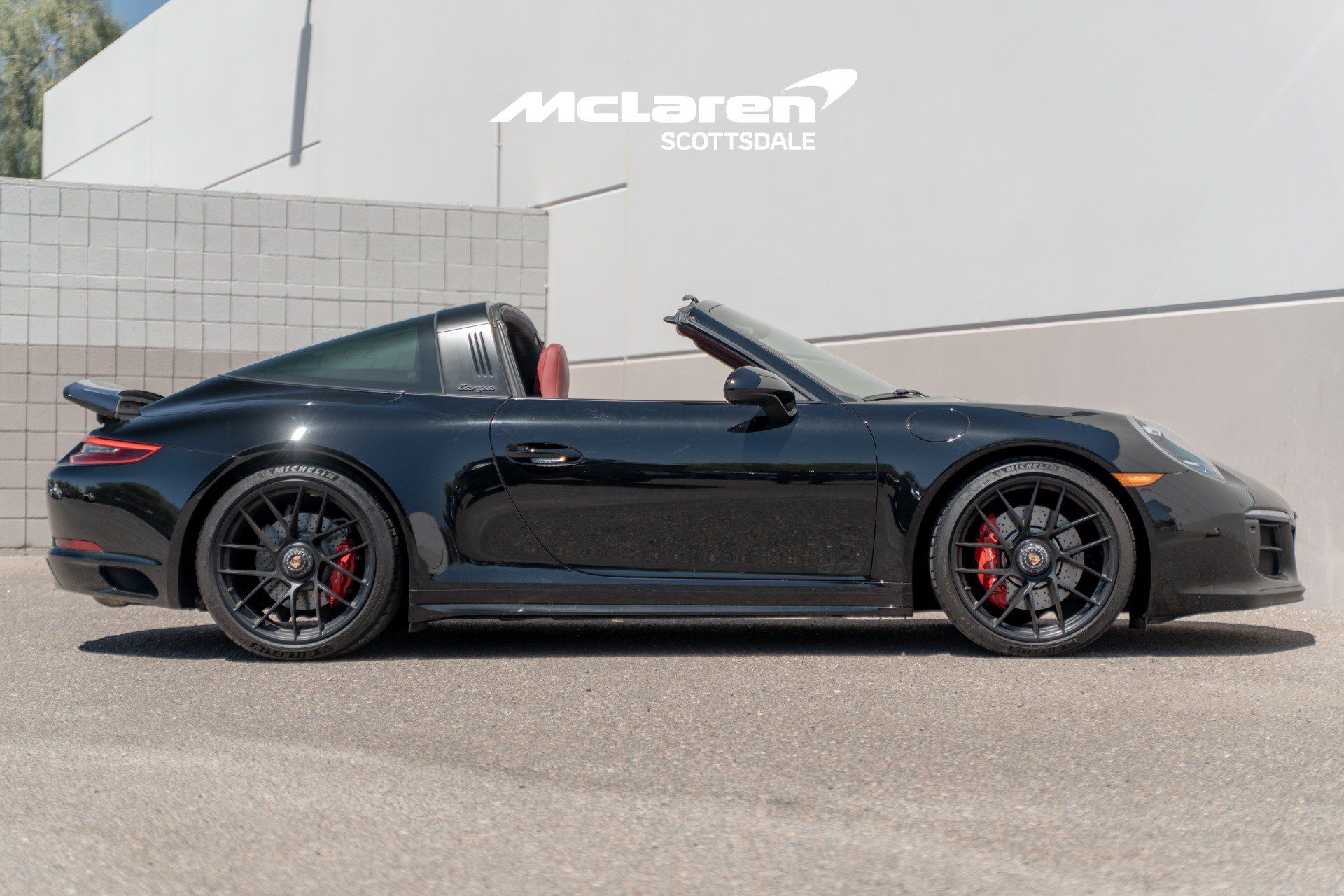 Used 2019 Porsche 911 Targa 4 GTS AWD/4WD image 8