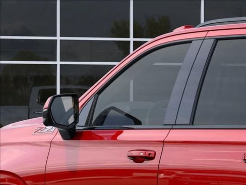 New 2026 Chevrolet Suburban Z71 w/ Z71 Off-Road Package image 14