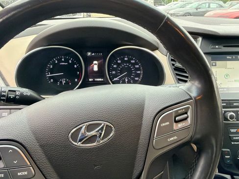Used 2017 Hyundai Santa Fe Sport FWD image 20