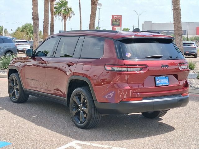 Used 2025 Jeep Grand Cherokee L Laredo RWD image 4