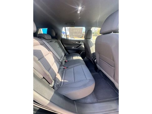 New 2026 Chevrolet Equinox LT image 12