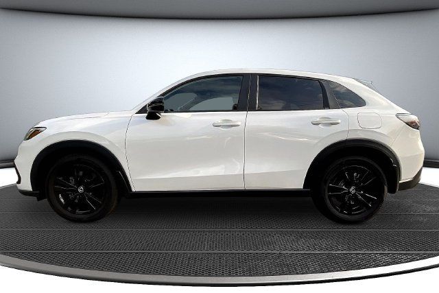 Certified 2026 Honda HR-V Sport image 8