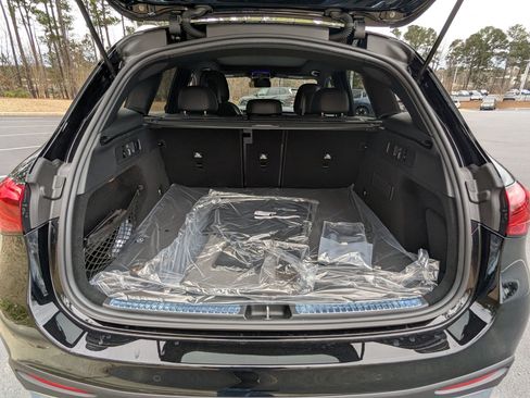 Used 2025 Mercedes-Benz GLC 300 image 30