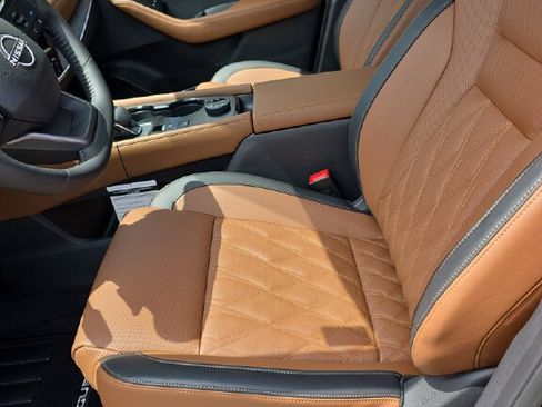 New 2026 Nissan Rogue Platinum AWD/4WD image 8