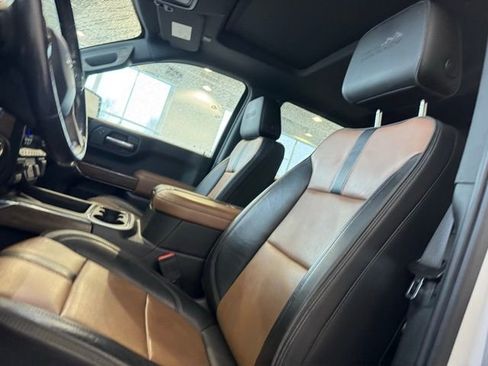 Used 2019 Chevrolet Silverado 1500 High Country w/ Technology Package image 9