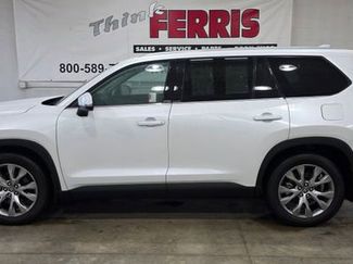 Used 2024 Toyota Grand Highlander Limited video 2