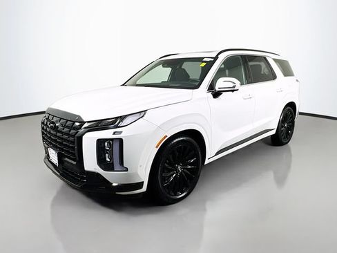 Used 2024 Hyundai Palisade Calligraphy AWD/4WD image 2