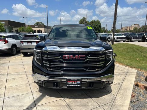 Used 2025 GMC Sierra 1500 SLT AWD/4WD image 2