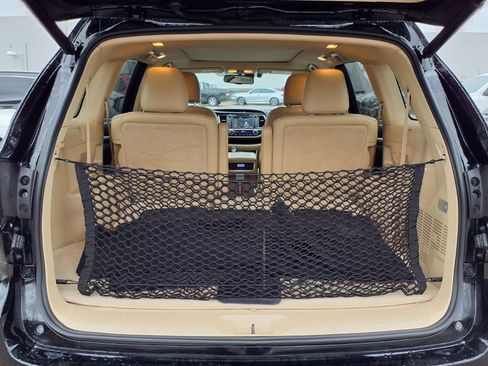 Used 2016 Toyota Highlander Limited Platinum FWD image 19
