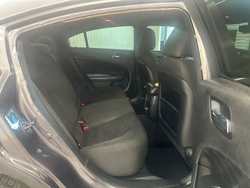 Used 2014 Dodge Charger SE image 13