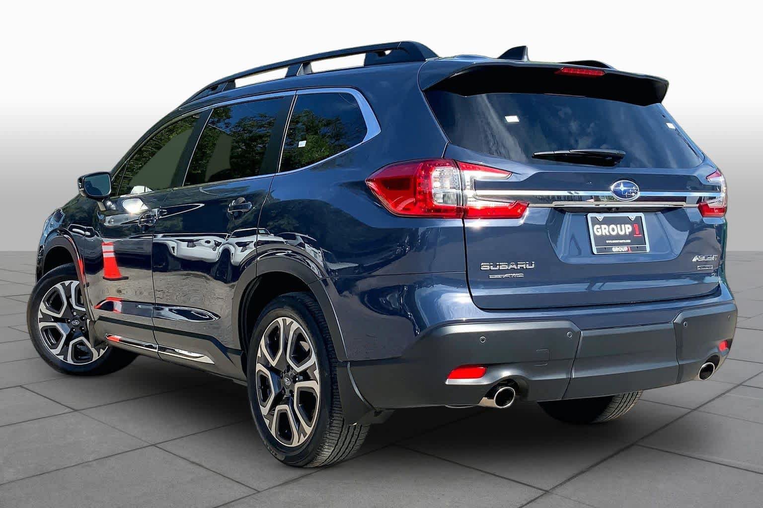 Used 2024 Subaru Ascent Limited w/ Technology Package AWD/4WD image 12